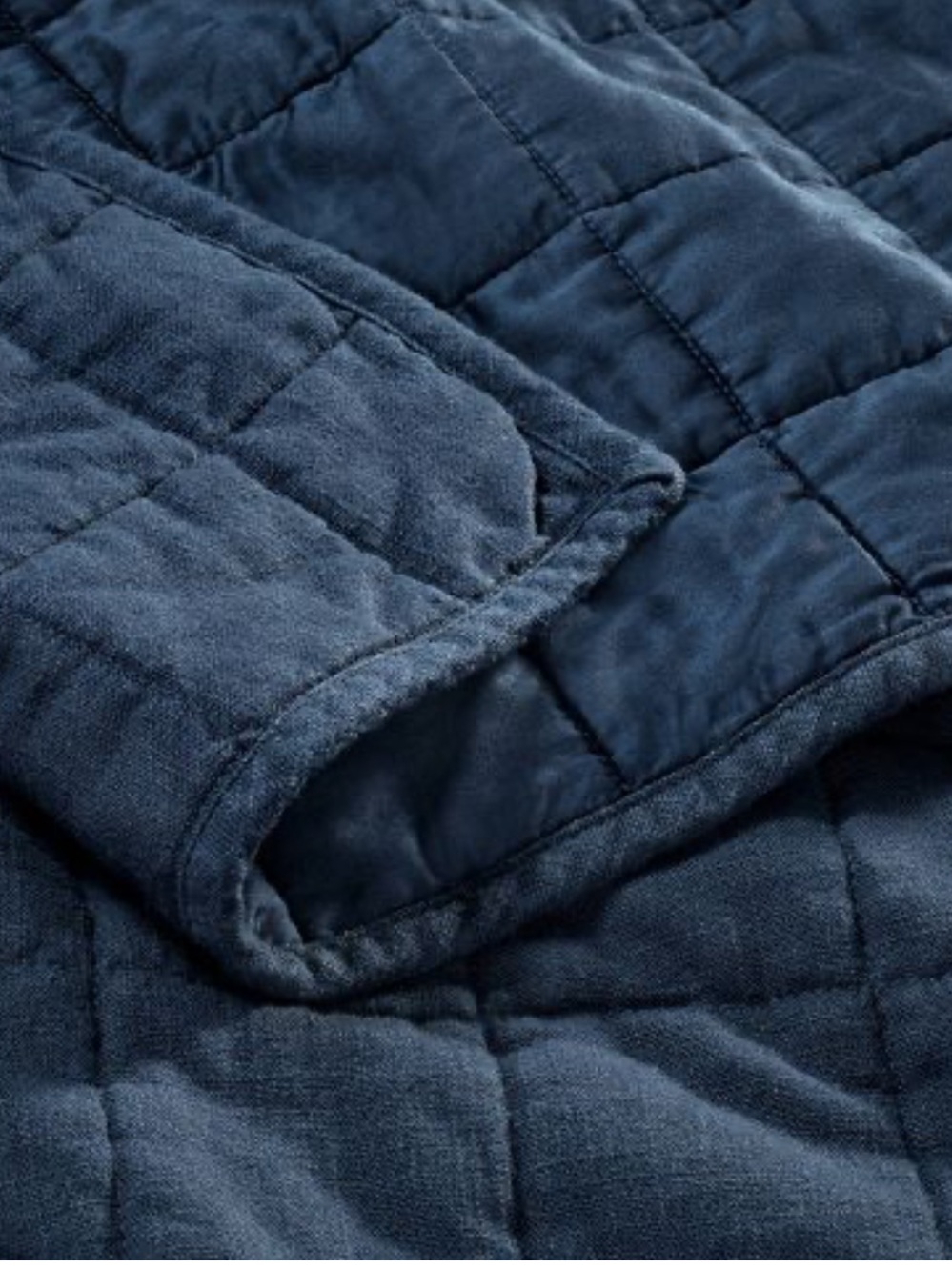 Casaluna King Heavyweight Linen Blend Quilt Dark Mineral Blue - Picture 3 of 9